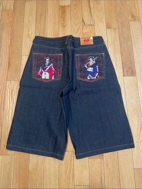 Relaxed Dark Blue Denim Men’s Shorts with Embroidered Back Pockets